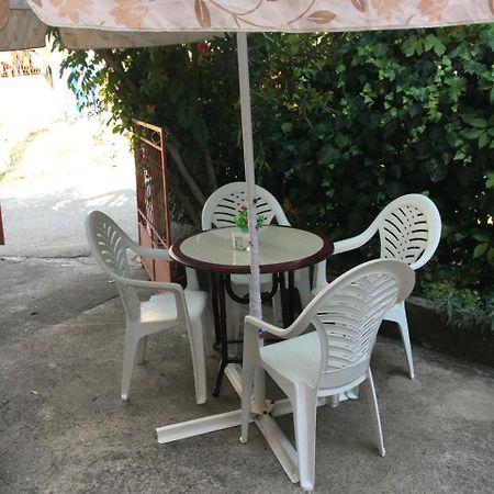 Apartman Tatjana Сутоморе Экстерьер фото